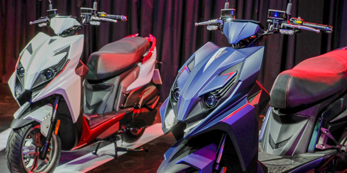 14匹馬力、ABS/TCS、4.5吋儀表!KYMCO RCS MOTO熱血登場!同場發表Many MOTO、ROMA GT、K1超級英雄,四款新車齊發