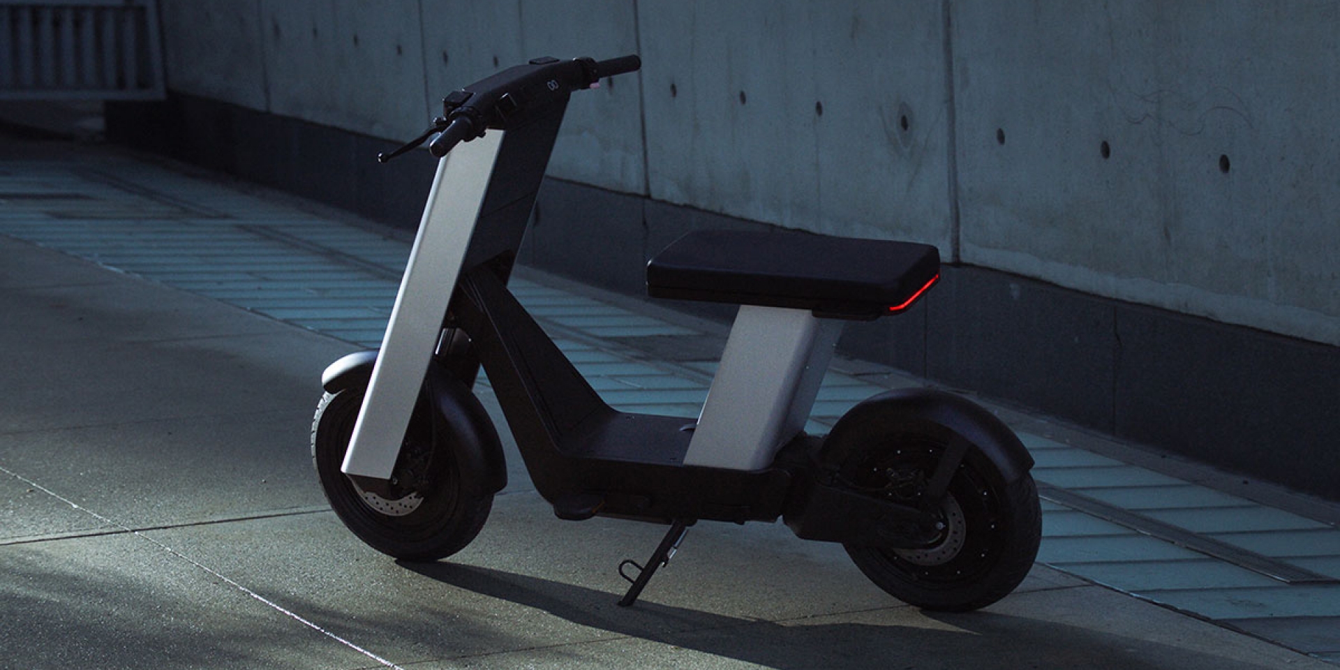 Infinite Machine Olto 電動自行車登場:雙人座、磁吸腳踏、智慧防盜,售價約新台幣 113,000 元,歐洲版同步亮相!