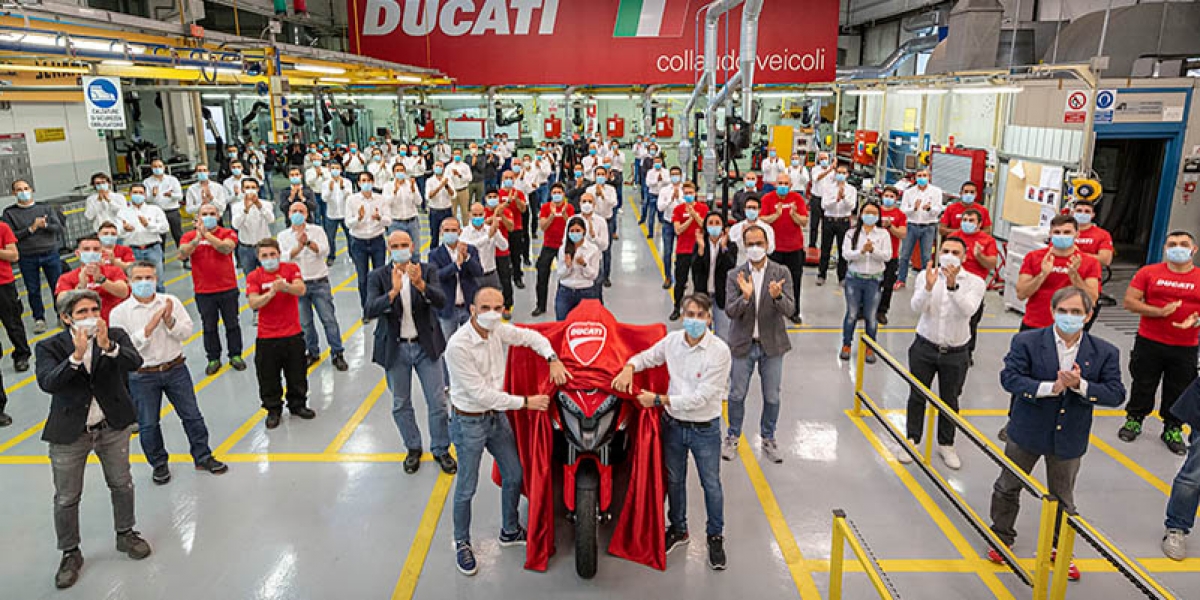 買車再等等!DUCATI Multistrada V4將成為首款配置ACC功能機車