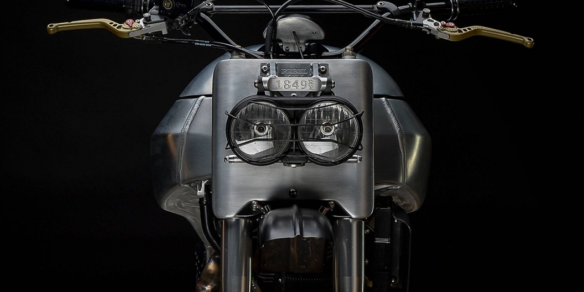 鋼鐵人MK1鐵皮式樣。Buell Ulysses XB12X