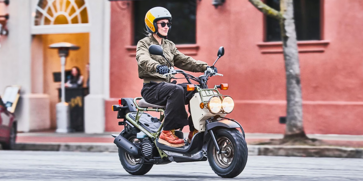 經典不死！2025 Honda Ruckus 北美帥氣登場，這台「長青樹」竟然還在使用化油器？