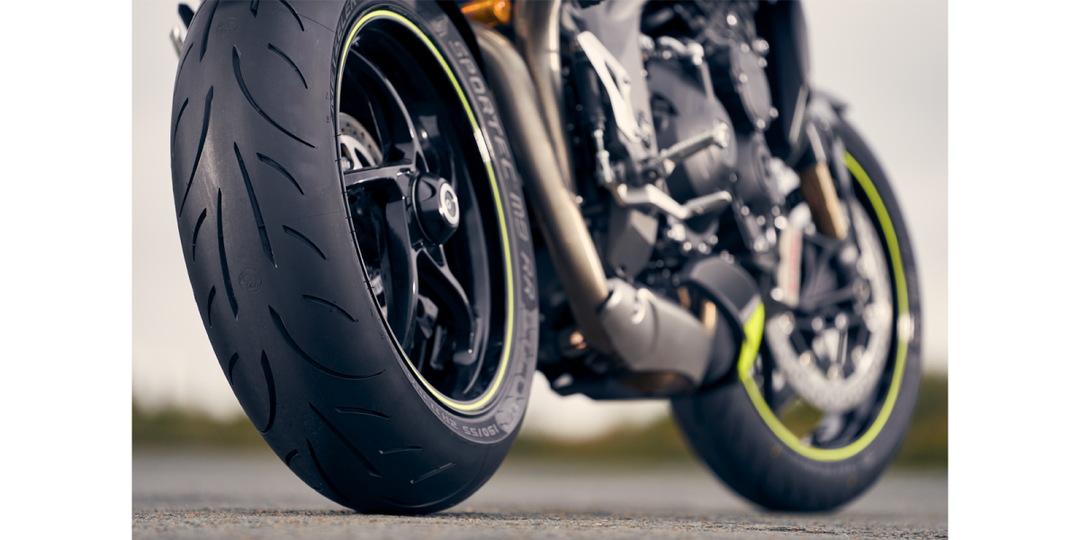 出乎預料、為曼島TT而生!Metzeler Sportec M9 RR 全新街跑胎發表