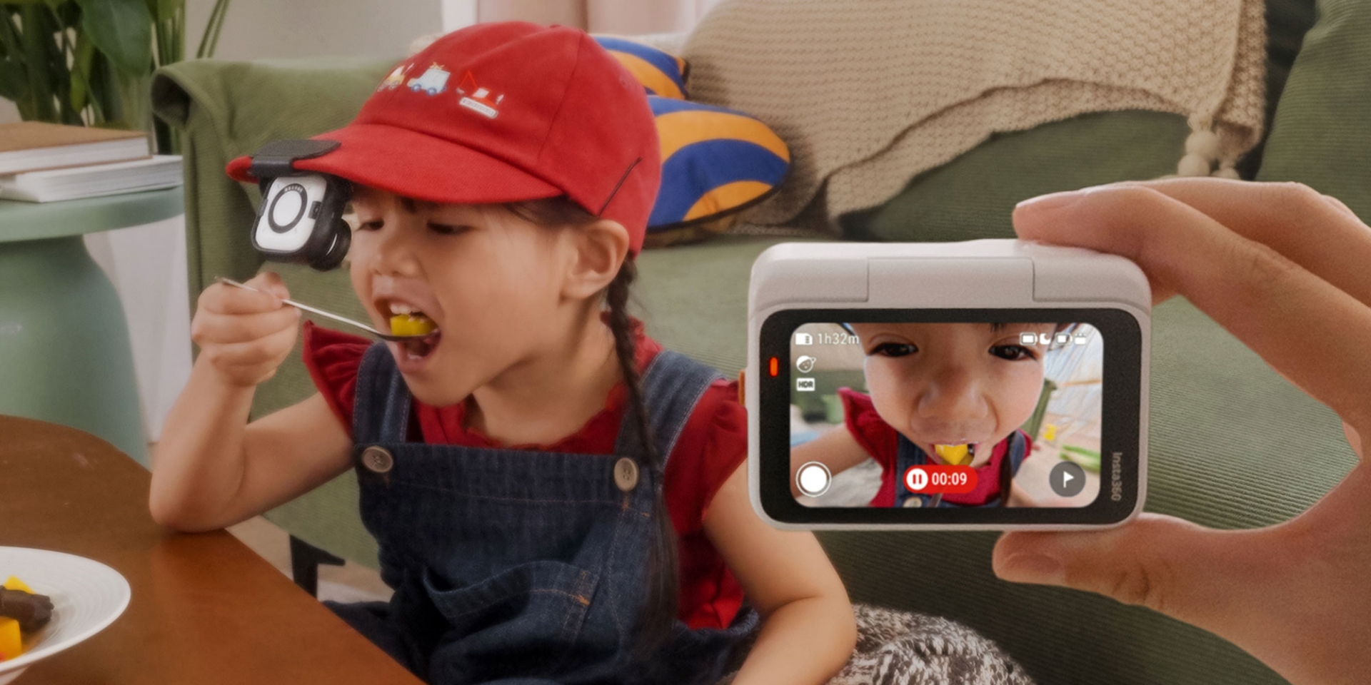 Insta360 GO Ultra 登場：4K60fps、1/1.28 吋感光元件、AI 夜拍強化，台灣售價 NT$13,980 起！