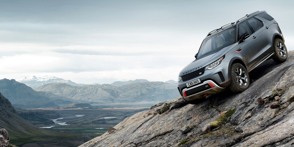 強悍越野性能發現者,Land Rover Discovery SVX  衝出地表