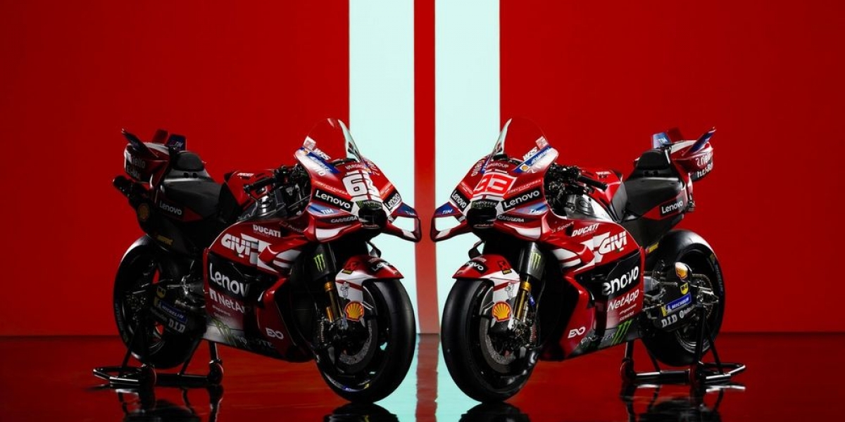 100周年紀念配色！DUCATI Lenovo廠隊發表2026 Desmosedici GP塗裝！