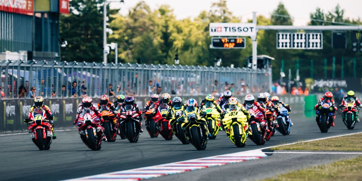起跑神器提前退役！MotoGP 荷蘭站全面禁用 Holeshot，德國站起跑線距拉大至 4 公尺，單一車廠 6 台車上限成定局
