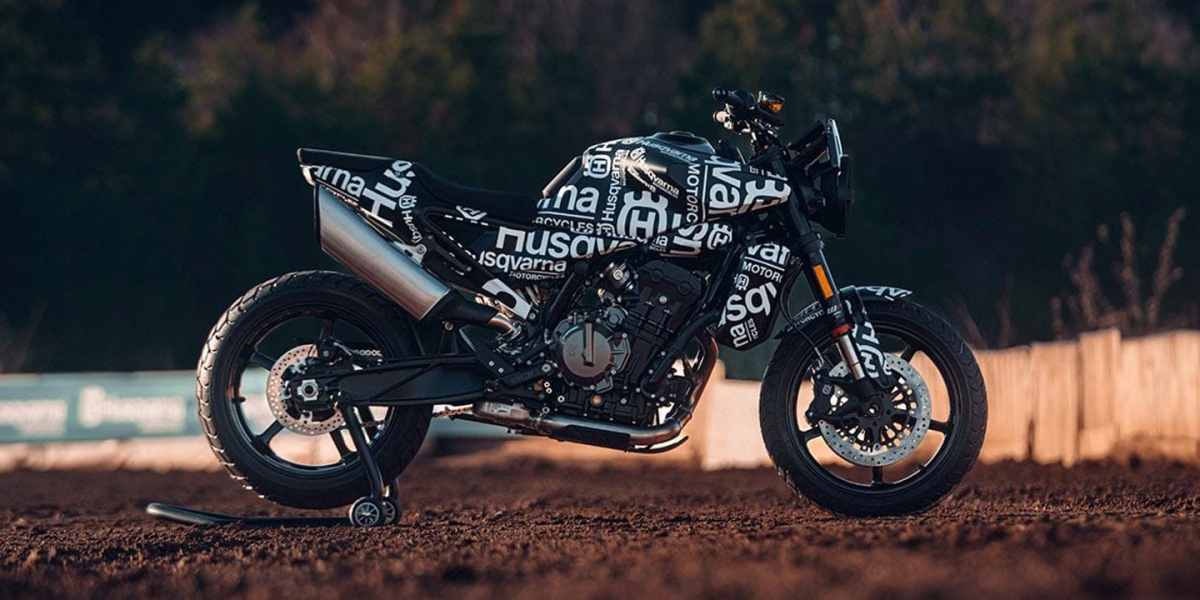 北歐復古美學+103匹雙缸動力!Husqvarna Svartpilen 801 偽裝亮相,3月19日正式發表