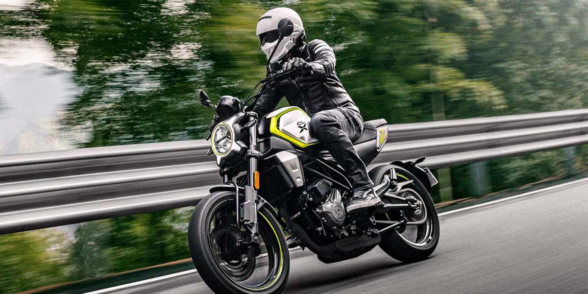 黃牌復古新選擇!CFMOTO 300 CL-X 米蘭亮相