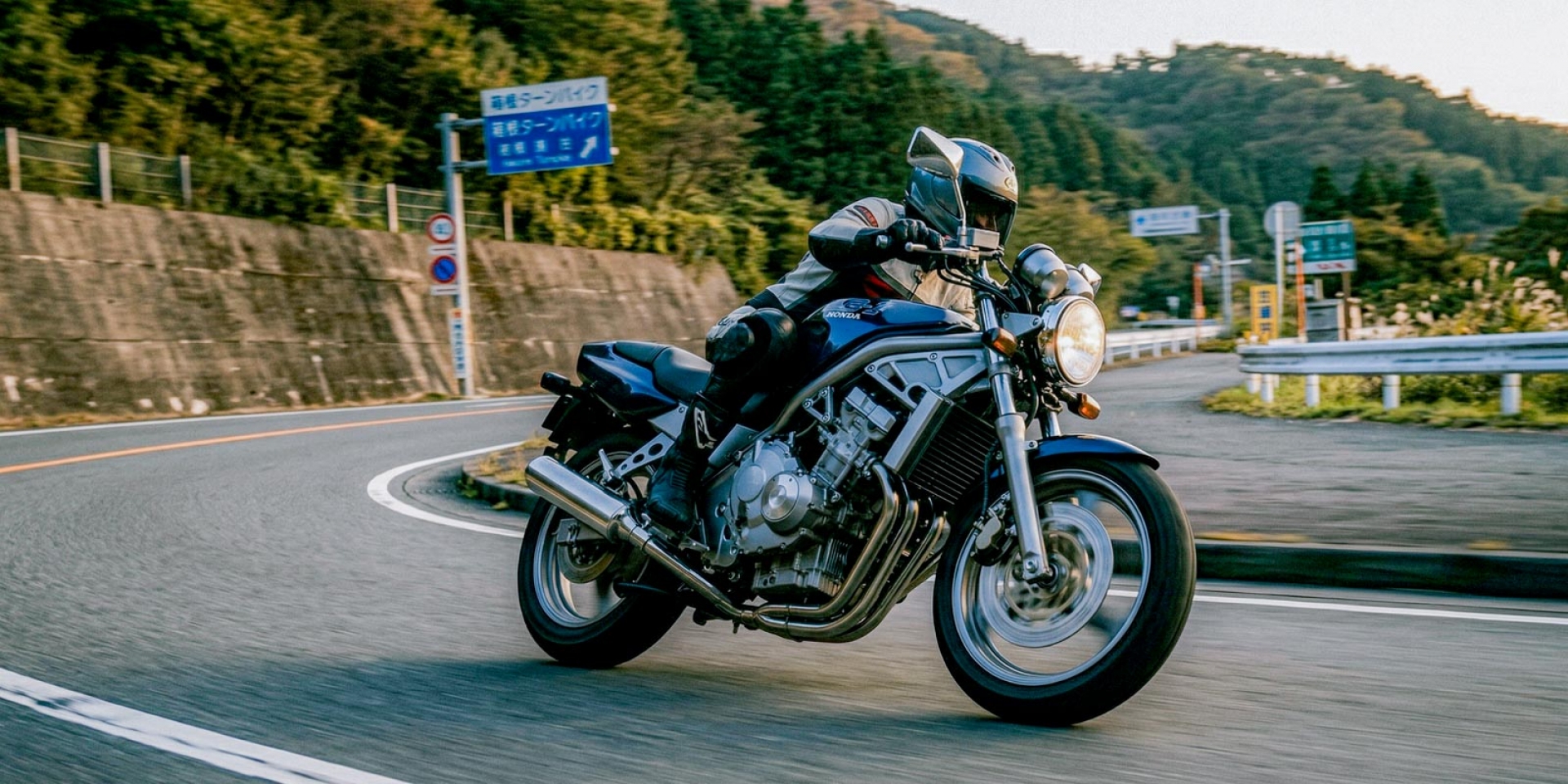 怪騎物語。追求極致過彎靈魂的 Honda CB-1：一場走得太前面的操控革命