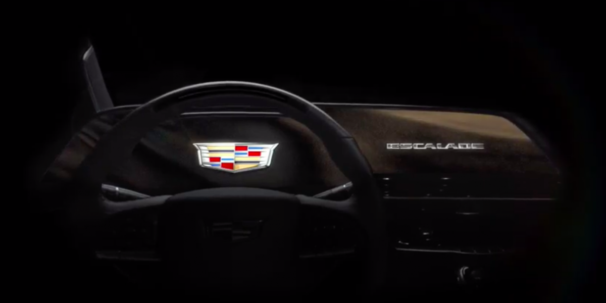 想要螢幕再大一點?2021 Cadillac Escalade直接給你38吋OLED儀表!