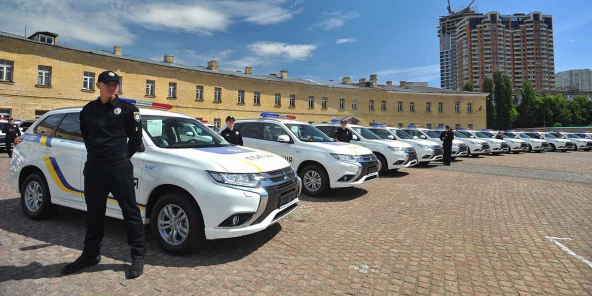 635台 Outlander PHEV當警車弱掉? 烏克蘭警方:一台都不用錢!