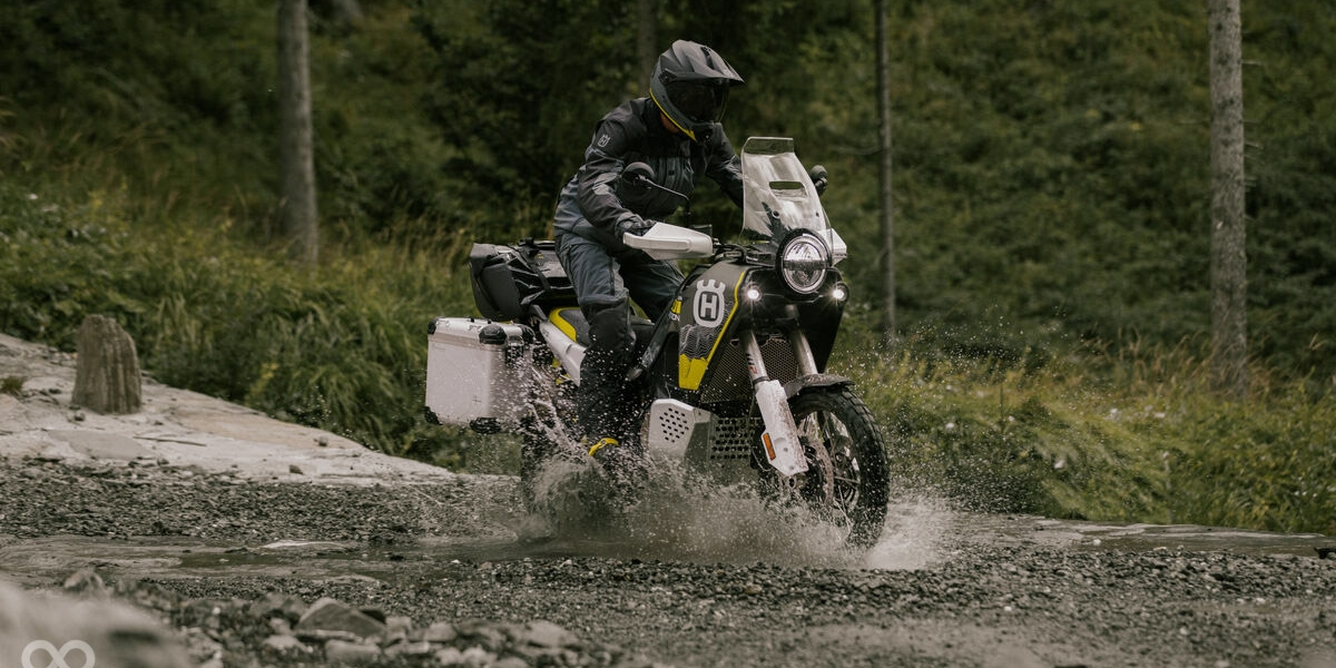 懸吊升級 還有大風鏡!Husqvarna Norden 901 Expedition 海外發表