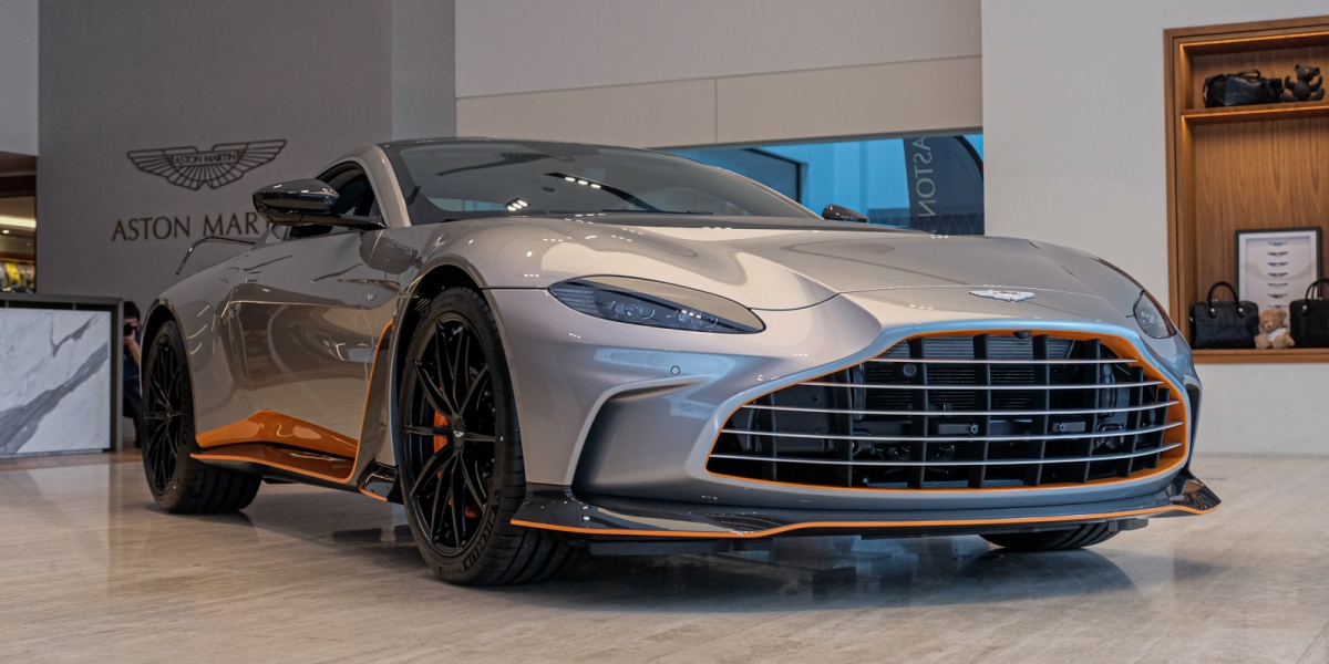 Aston Martin 純種跑車血脈華麗最終章  V12 Vantage 正式抵台
