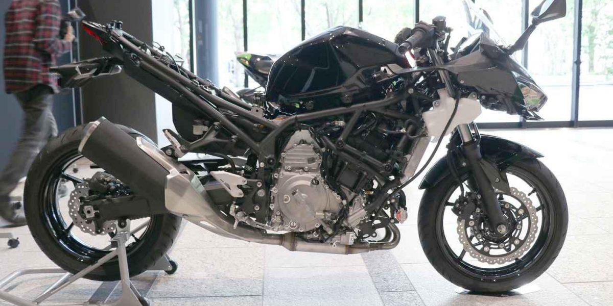 Hybrid電池藏這裡!Kawasaki Hybrid 混合動力新專利曝光