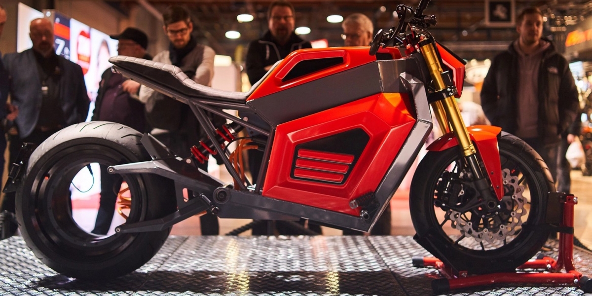 無輪轂電動機車將量產!RMK E2米蘭車展發表!