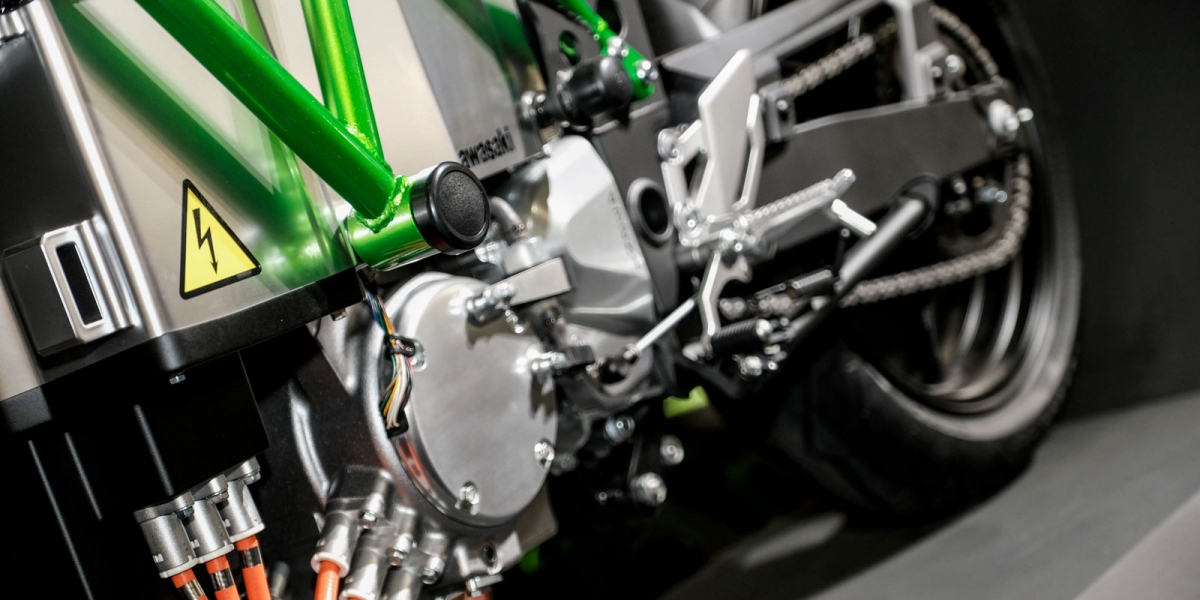 沉默,卻千言萬語。KAWASAKI始終都默默的在電動車上邁進