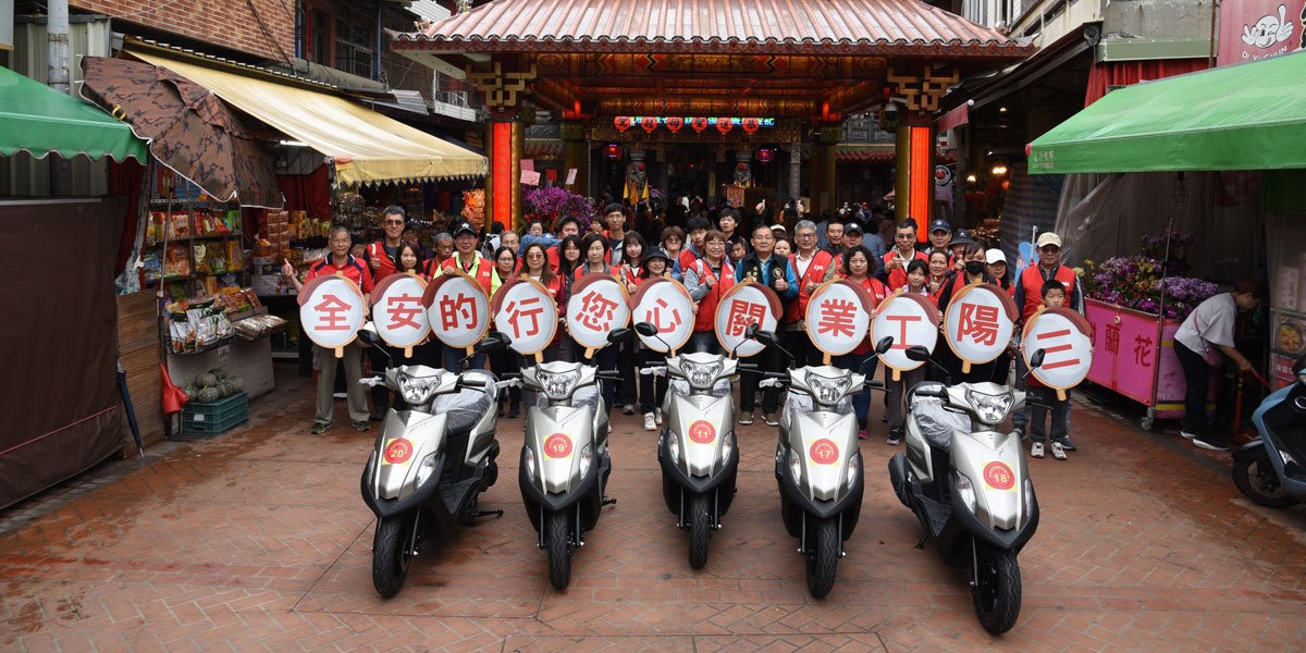 進香路上神助攻  三陽啟動白沙屯媽祖進香守護任務 三陽志工擦亮 525面反光鏡  護航信眾平安前行