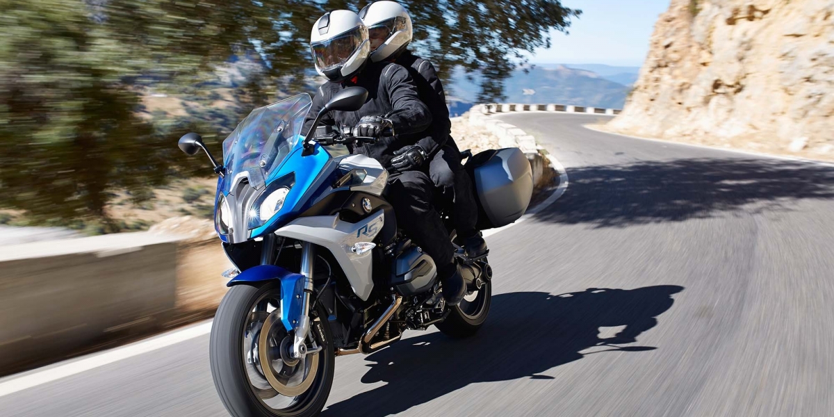 動靜皆宜的運動跑旅。2017 BMW R1200 RS