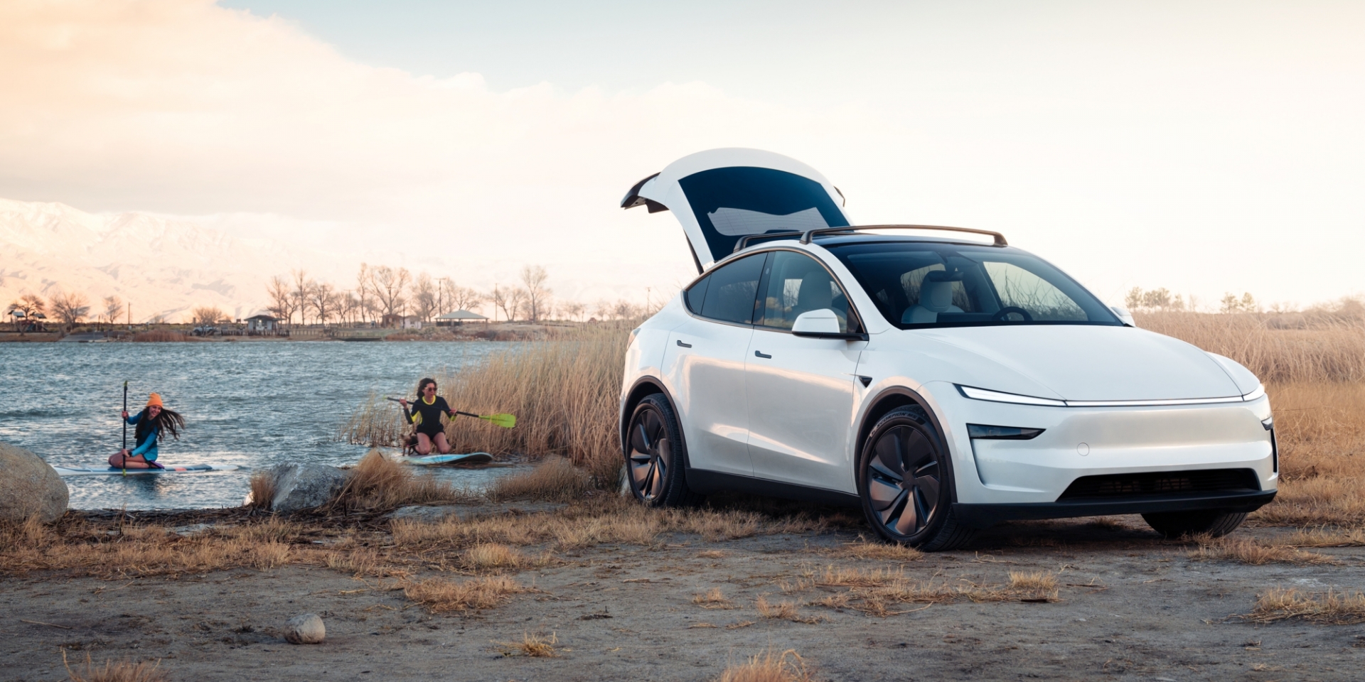 全新改款Model Y台灣登場 Tesla北台灣最大據點南港服務體驗中心首度亮相