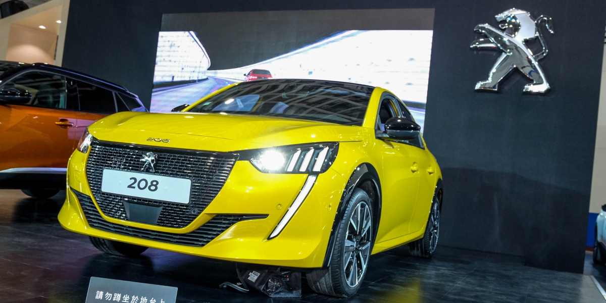 2020世界新車大展。 PEUGEOT「鋼炮小獅子 208」、「跨界獅王 2008」狂野亮相!