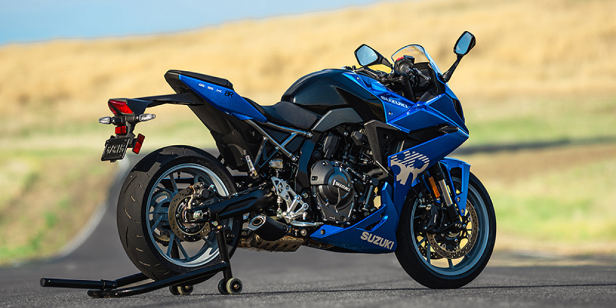SUZUKI GSX-8R 英國售價出爐,35.1萬台幣比YZF-R7略貴!