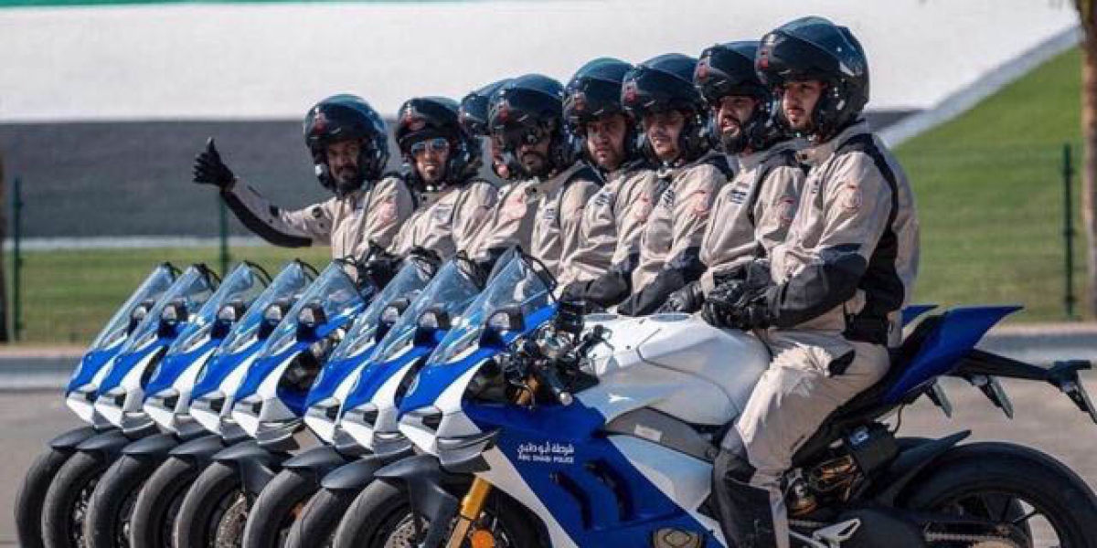 全球最殺警用機車!阿布達比警察的DUCATI Panigale V4R警車