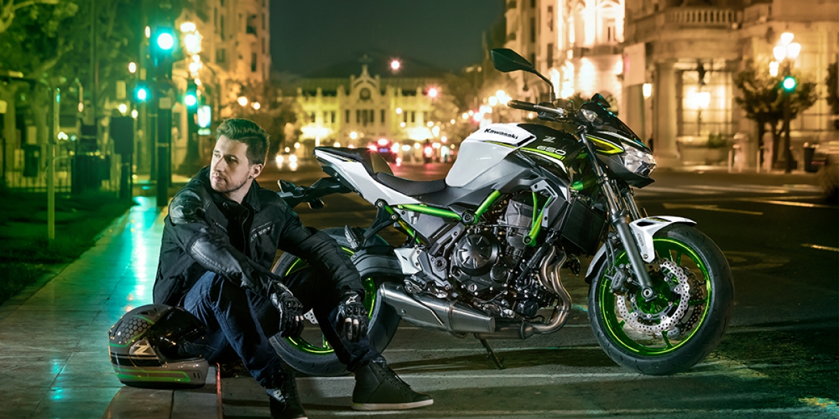 科技灰、寶石紅台灣導入!KAWASAKI Ninja/Z 650 2021新色發表