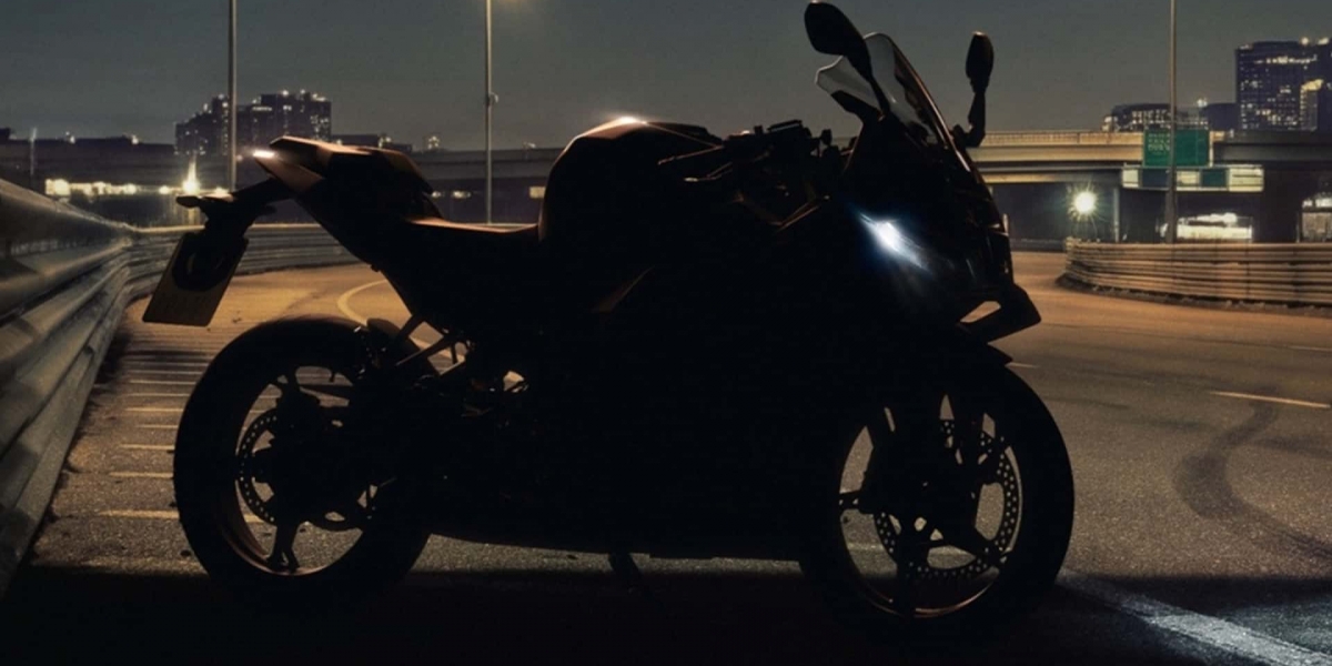 BMW 入門仿賽準備登場！F 450 RR 預告圖亮相？ 10 月 15 日揭曉