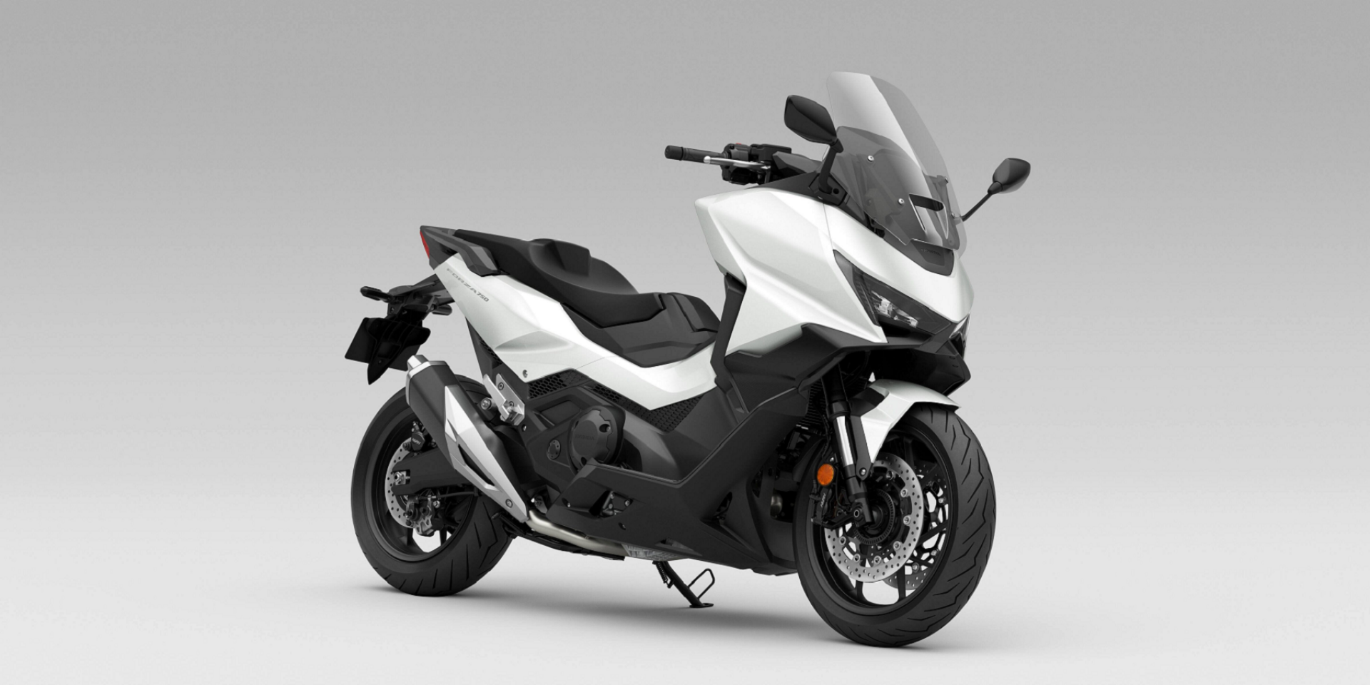 全新珍珠白配色登場！2026年式Honda Forza 750正式登場
