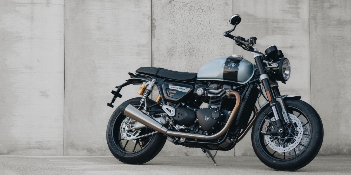 聯手瑞士名錶BREITLING,限量270輛昇華品味的夢幻逸品 ! 2022 TRIUMPH Speed Twin BREITLING Edition
