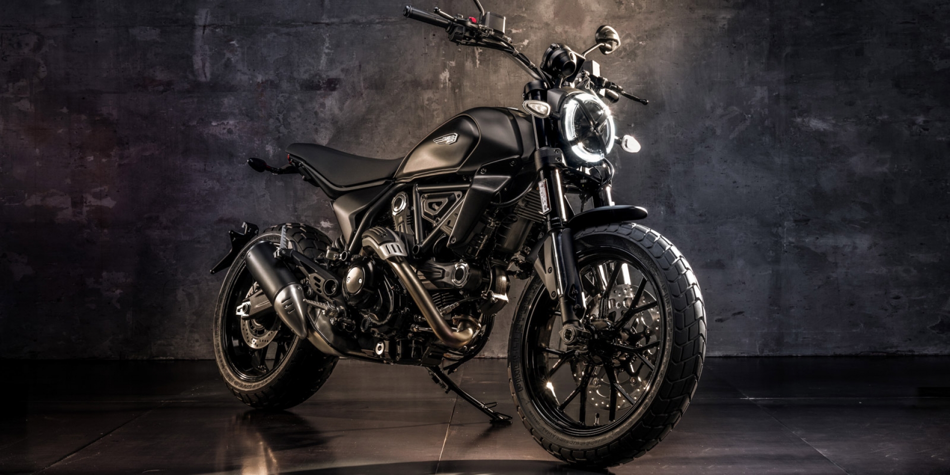 為追求自由本質的騎士而生： Ducati Scrambler Icon Dark 正式在台上市