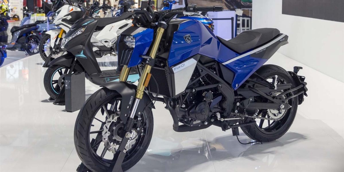 法式新古典黃牌街車!Peugeot PM-01 300 米蘭登場