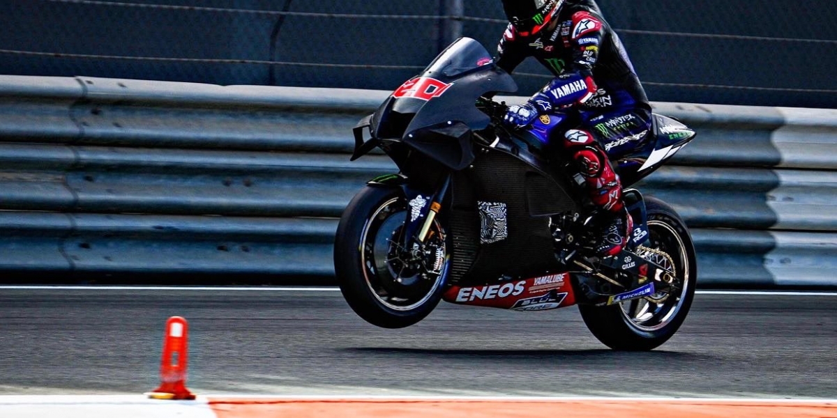 打不贏就加入他!YAMAHA測試版本YZR-M1用上類DUCATI前整流罩設計!