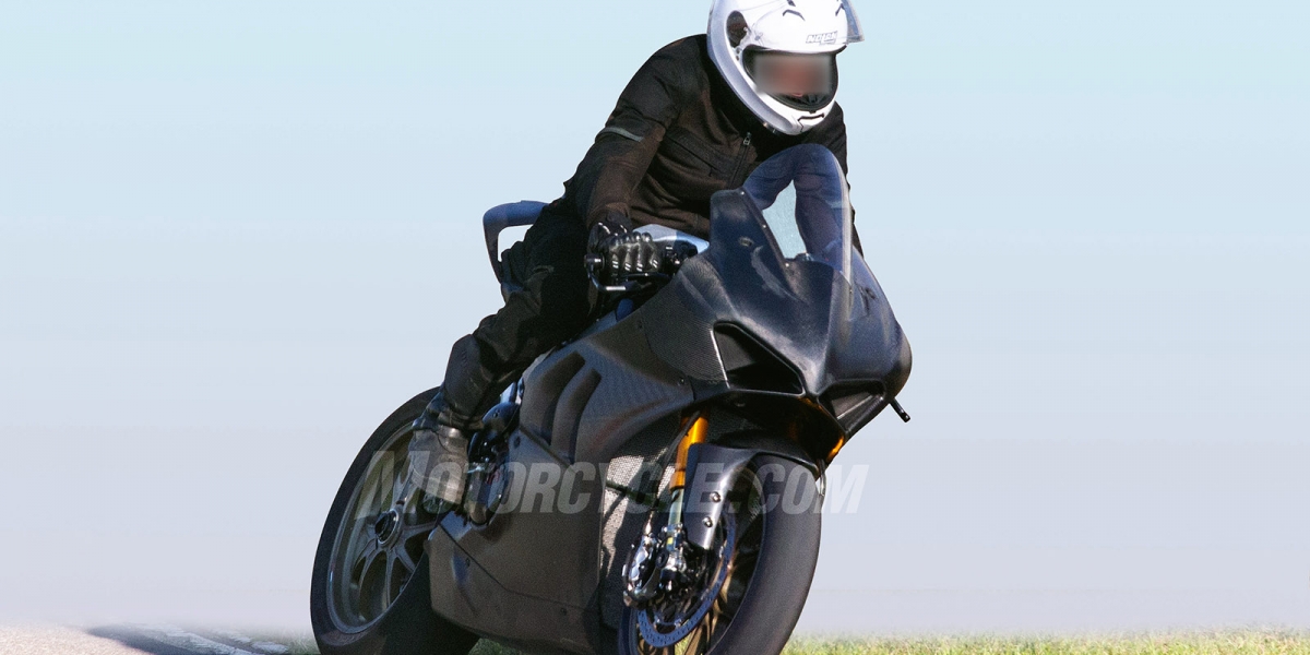 WSBK V4引擎來襲,Ducati Panigale V4 R測試中