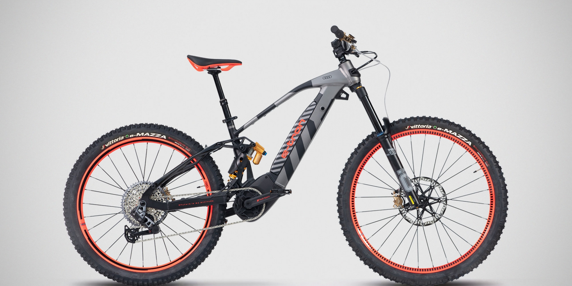 Audi eMTB 2.0 登場：Dakar 塗裝、Öhlins 全避震、90Nm 扭力，售價約新台幣 190,000 元！