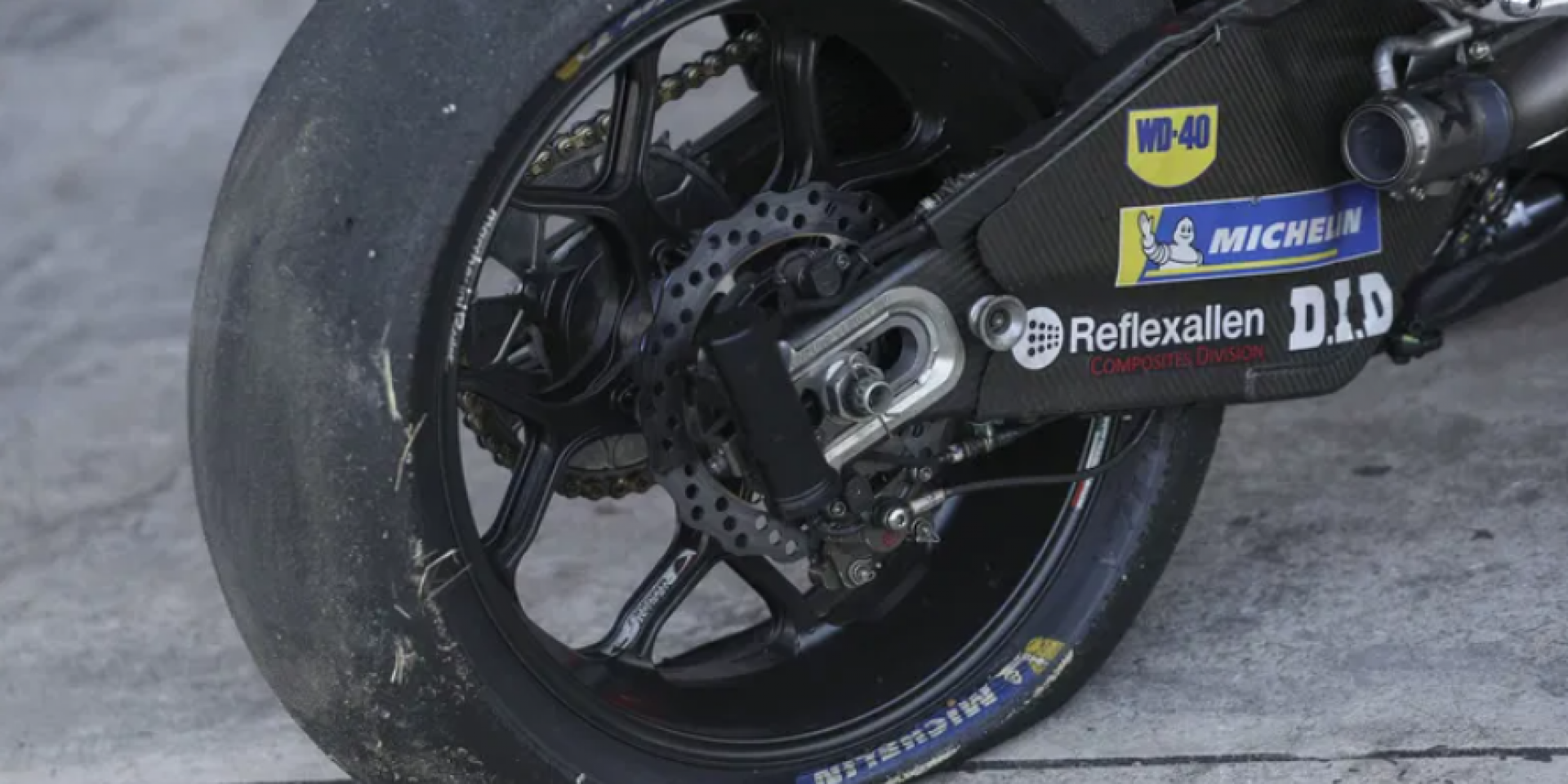 逆風開局！DUCATI解釋了Marc Marquez的爆胎事故原因：輪框爆了！