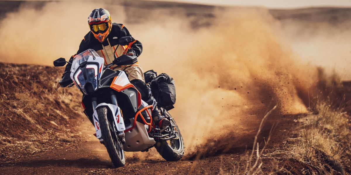 免掏手機就能設導航!2023 KTM 1290 SUPER ADVENTURE R 小改款海外亮相