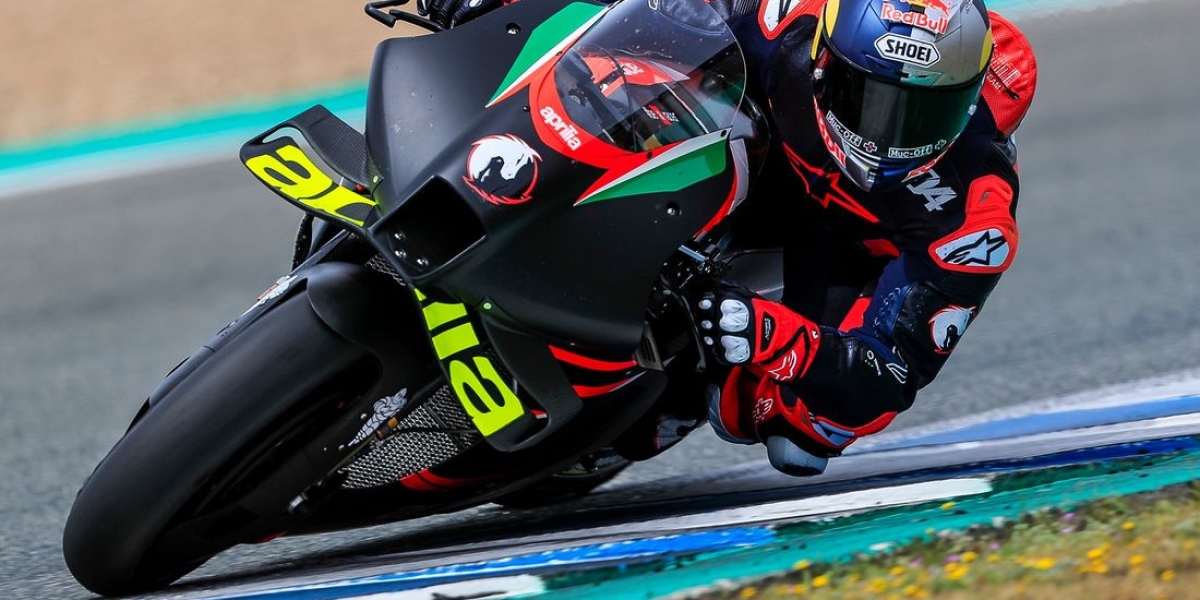 在Jerez初見APRILIA!Andrea Dovizioso:Easy Bike!