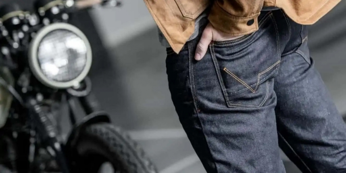 騎車護具使用、日常穿搭全都行!REV'IT Lewis Selvedge TF denim牛仔褲現正販售中