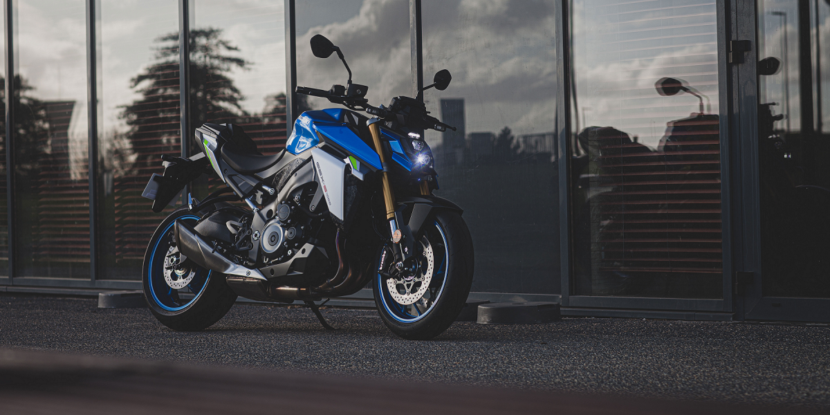 配備升級,9種不同塗裝不怕撞色!Suzuki GSX-S1000 EVO 特仕版車型瑞士市場正式推出
