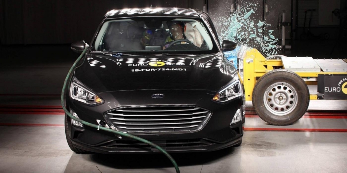 車子越小越安全嗎?研究顯示小型車的致死率比大型車還高!