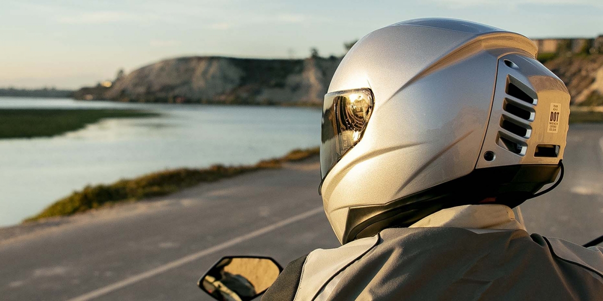鴨尾冷氣設計超帥氣!Feher Helmets ACH-1冷氣安全帽