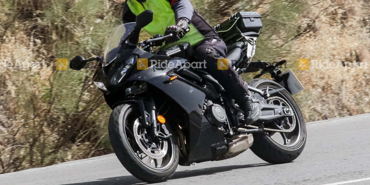 平價三缸跑車降臨!Triumph Daytona 660 間諜照曝光