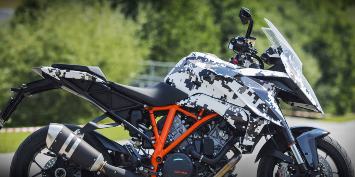 戰鬥版駱駝!2016 KTM 1290 Super Duke GT即將亮相