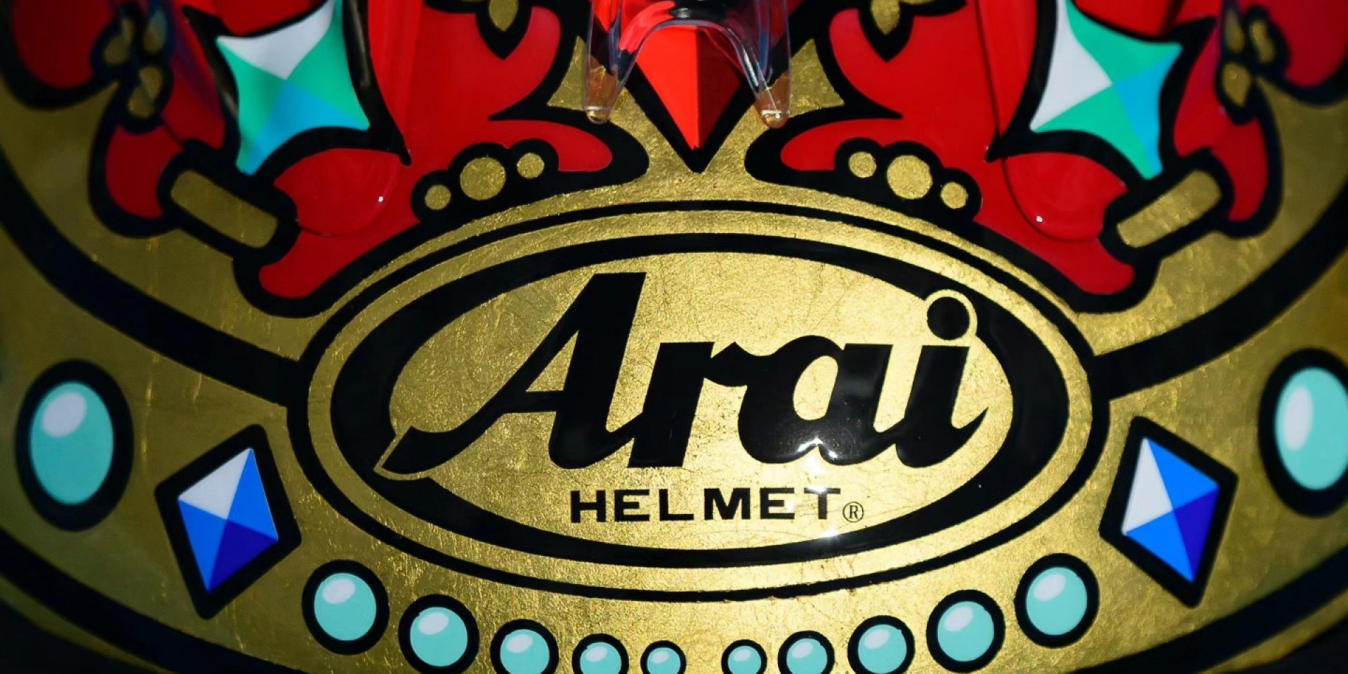 Arai 專屬金安全帽的黃金告別 六冠王 Jonathan Rea