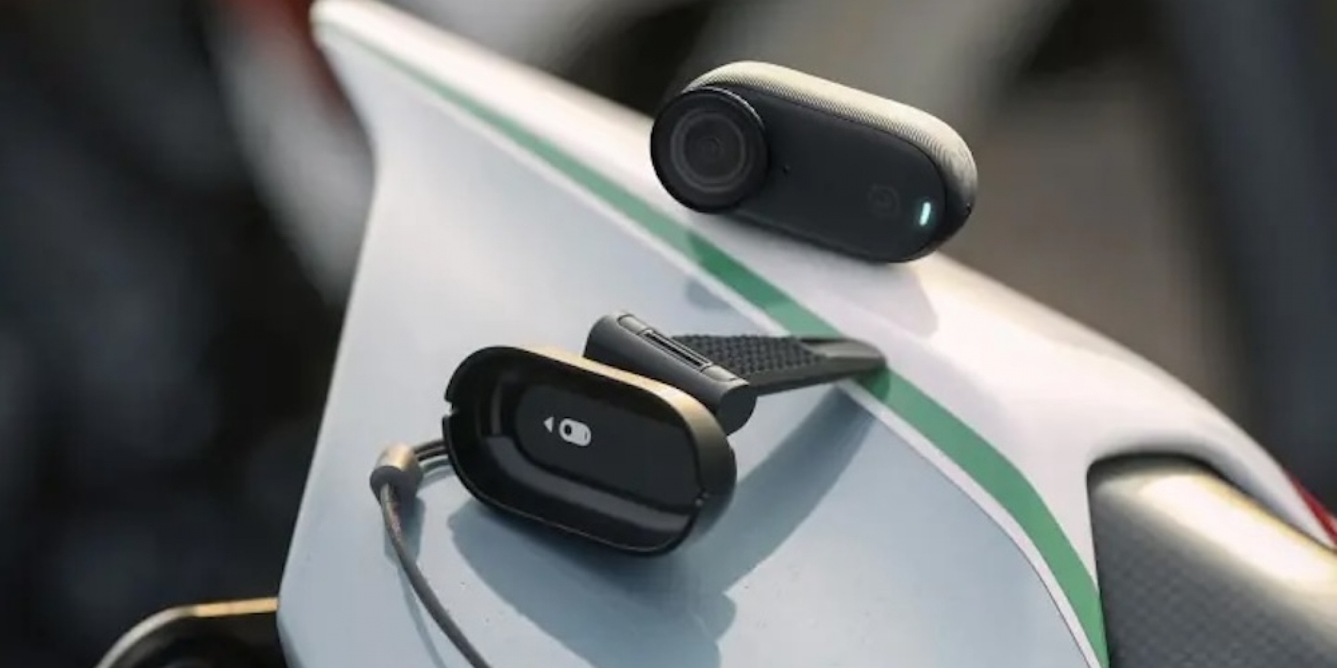 Insta360 GO 3S Motorcycle Bundle:專為騎士打造的 4K 免持攝影方案