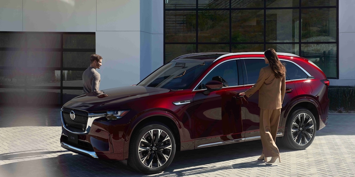 2027 年式 MAZDA CX-90 深化全方位移動價值 多層次安全防護與豪華科技再升級   以旗艦跑旅格局展現七座休旅標竿