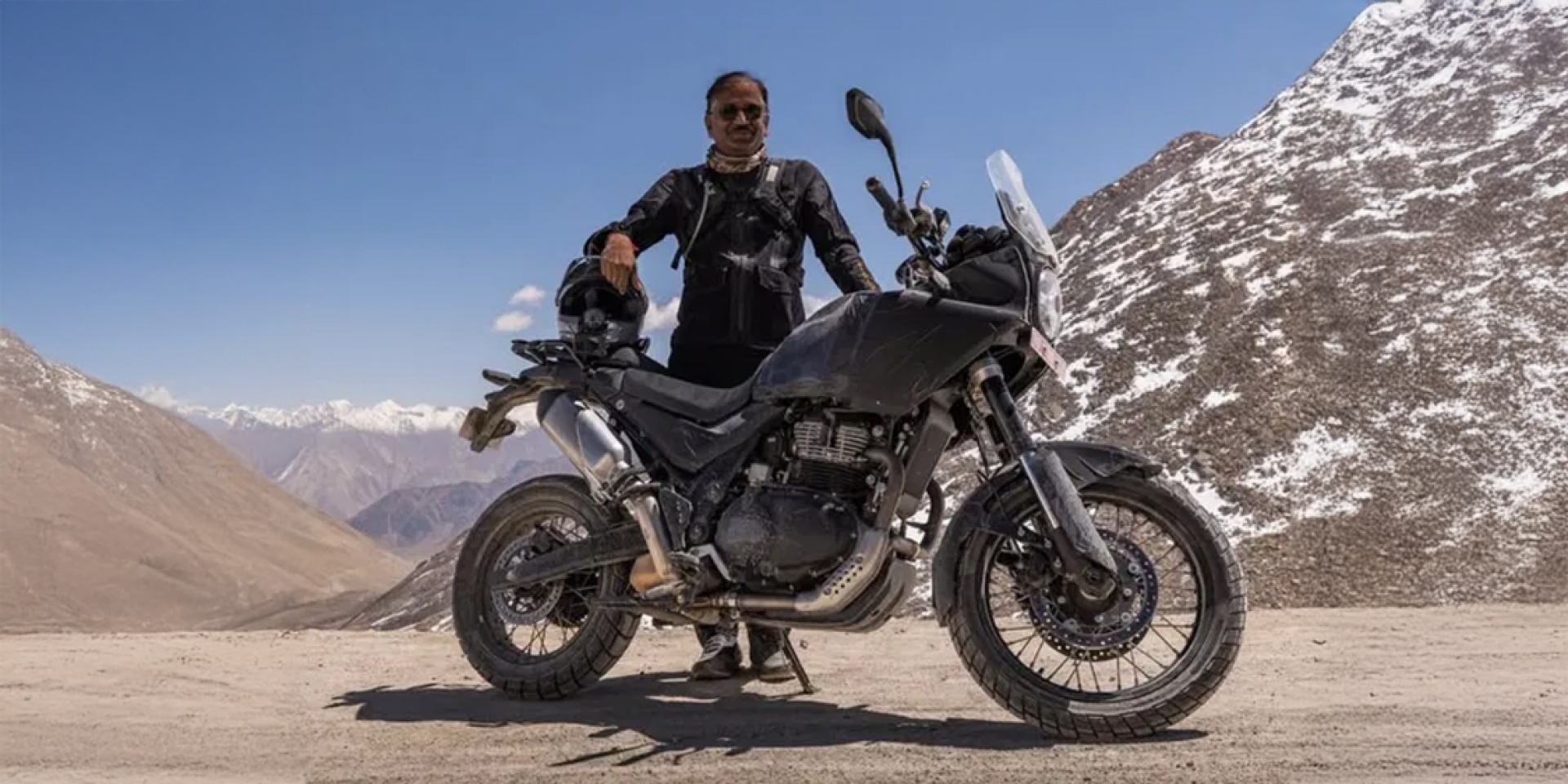Royal Enfield Himalayan 750 與 HIM-E 電動冒險車曝光！騎上喀喇崑崙山道進行終極測試