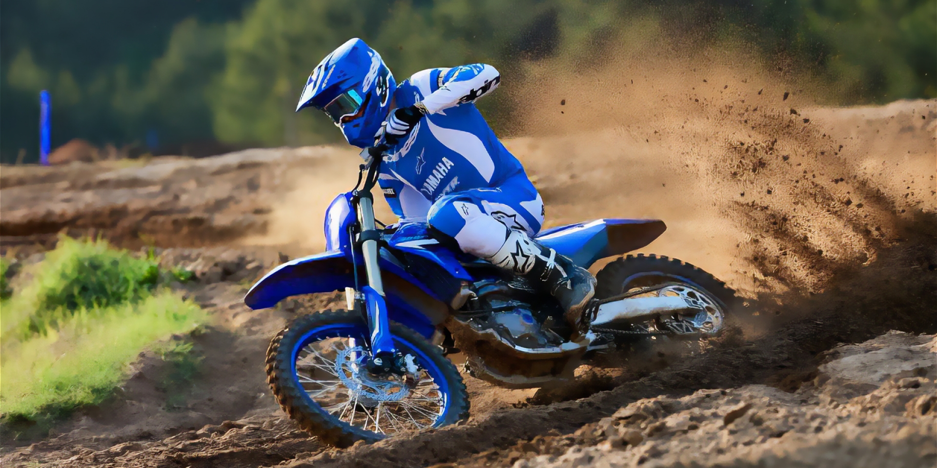 2026 Yamaha YZ450F 首發亮相，70週年紀念版同步登場，帥到冒煙！