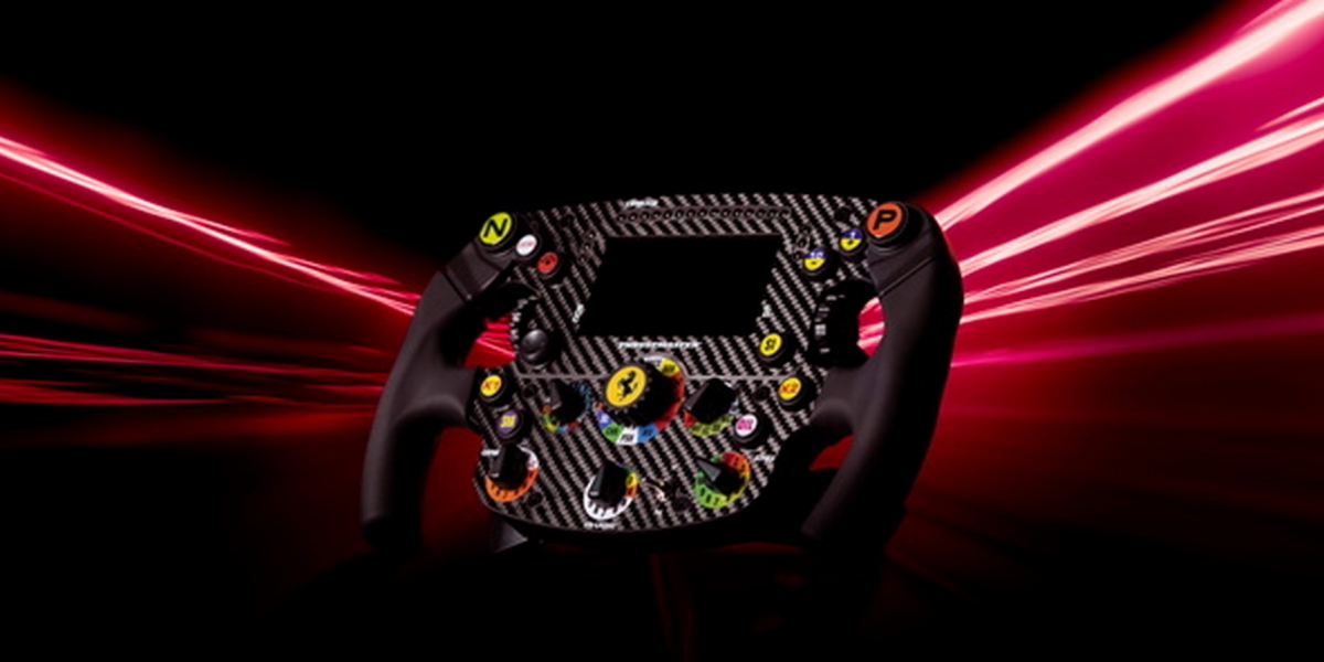 Ferrari F1 SF1000超擬真方向盤 1.3萬帶回家還可玩遊戲!